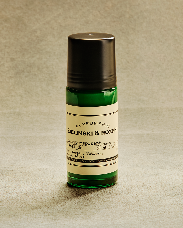 Black Pepper, Vetiver, Neroli, Amber