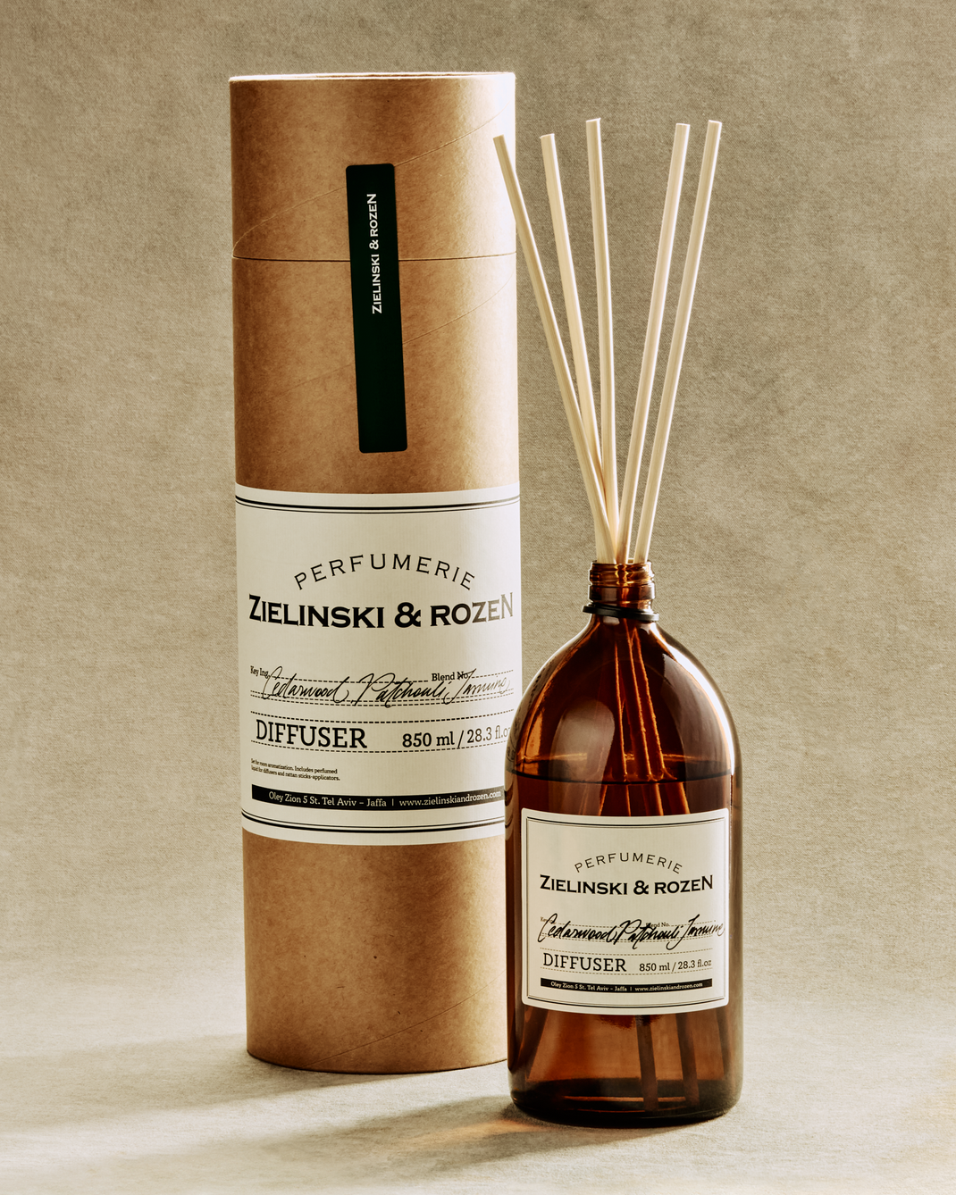 Cedarwood, Patchouli, Jasmine