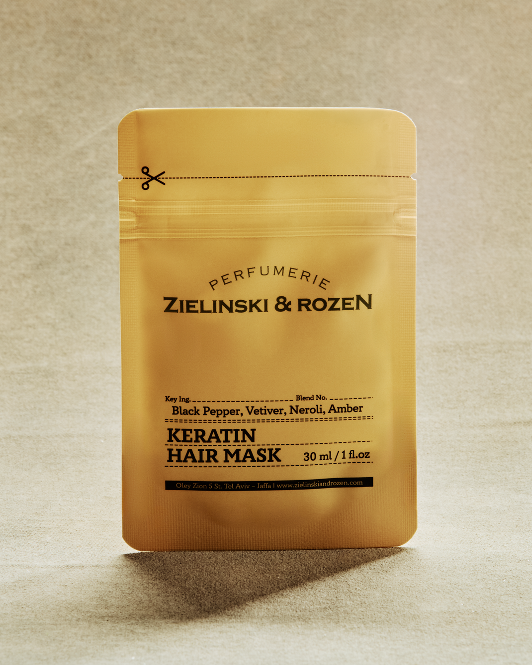 Black Pepper, Vetiver, Neroli, Amber