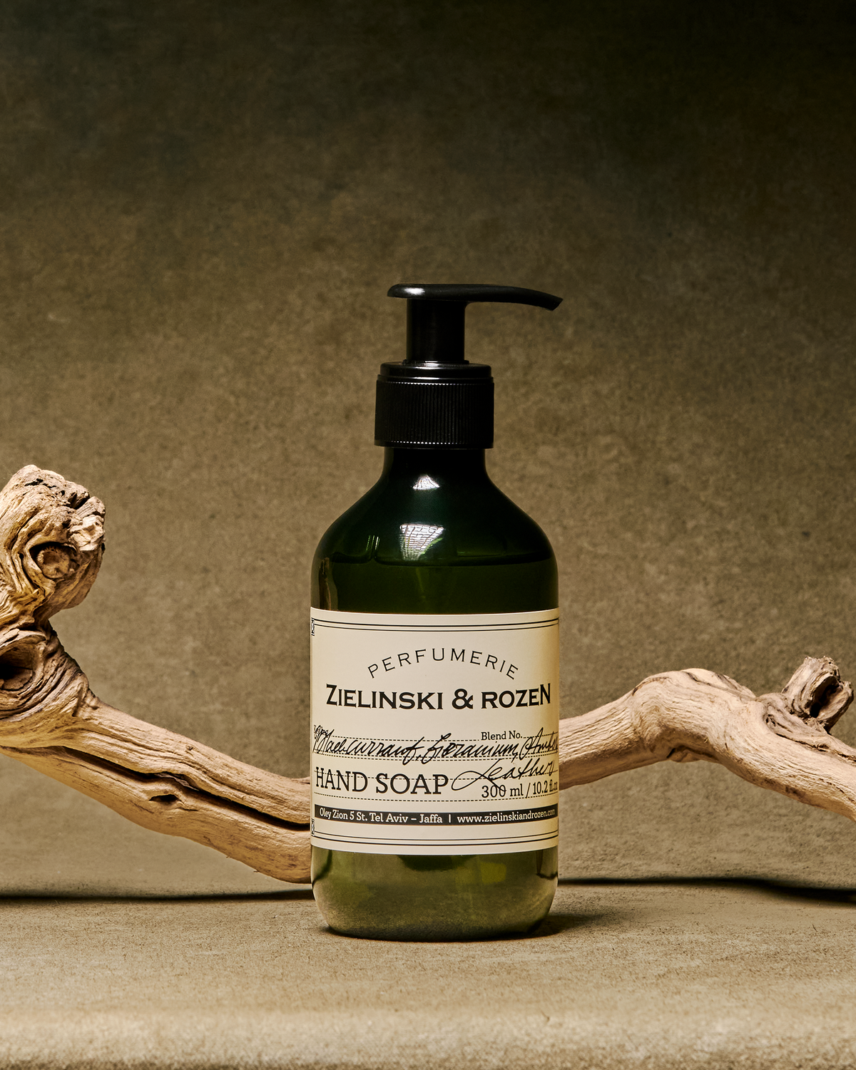 Amberwood, Vanilla, Davana