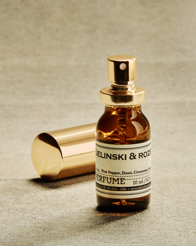 Pink Pepper, Elemi, Cinnamon, Leather